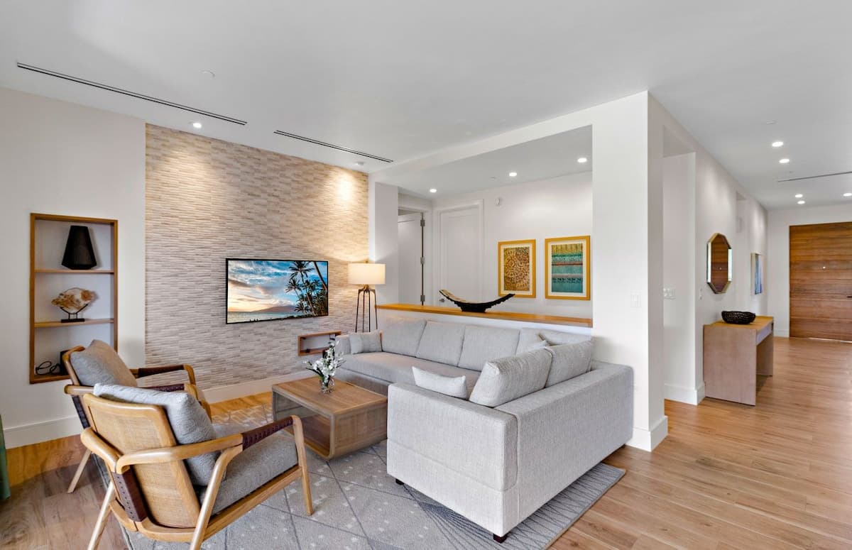 Condo in Lahaina · ★4.43 · 3 bedrooms · 4 beds · 3 baths - Photo 5