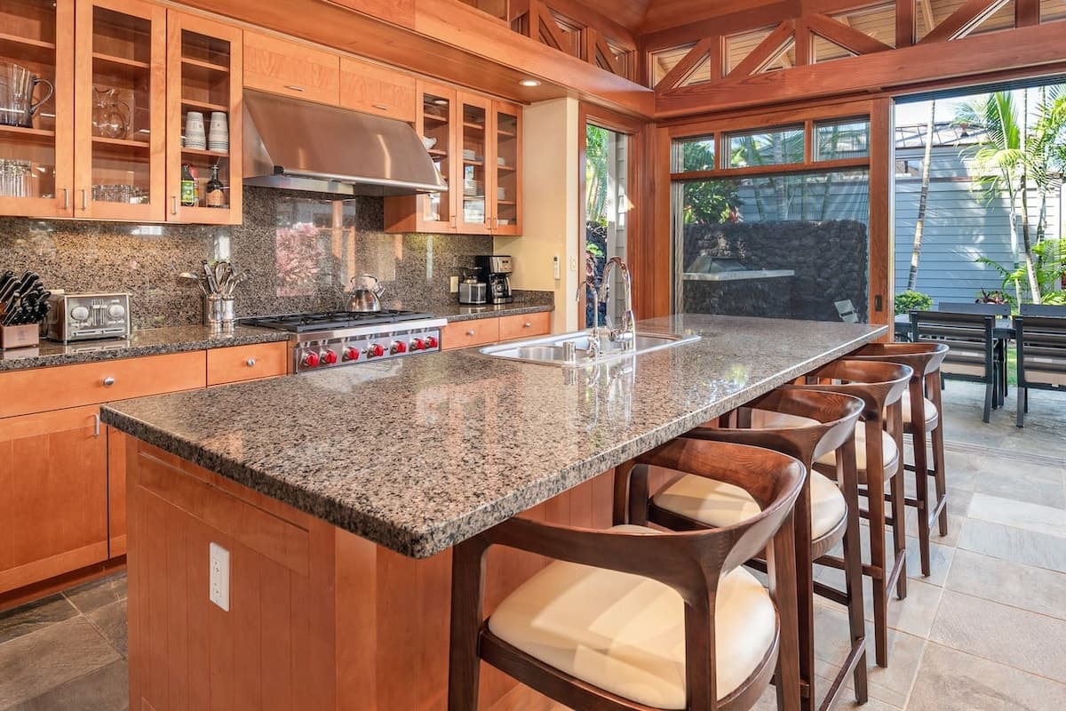 Home in Waimea · ★4.95 · 3 bedrooms · 4 beds · 3.5 baths - Photo 5