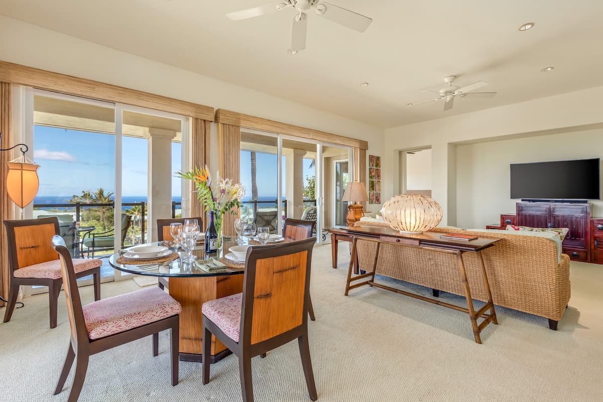Condo in Waimea · ★5.0 · 2 bedrooms · 3 beds · 2 baths - Photo 2