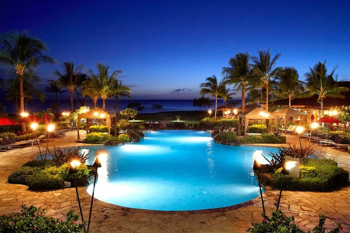 Huge Luxury Condo, partial Ocean View on Beach - Photo 1