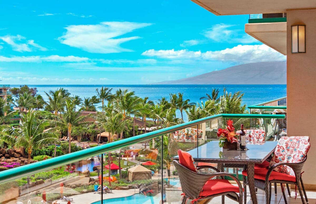 Condo in Lahaina · ★4.67 · 2 bedrooms · 3 beds · 2 baths - Photo 2