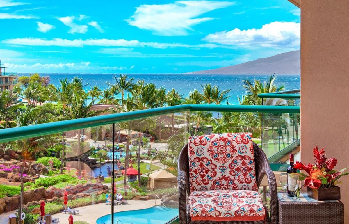 Condo in Lahaina · ★4.67 · 2 bedrooms · 3 beds · 2 baths - Photo 3