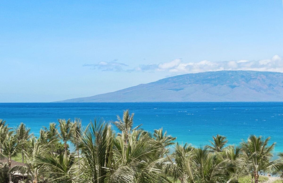 Condo in Lahaina · ★4.67 · 2 bedrooms · 3 beds · 2 baths - Photo 1