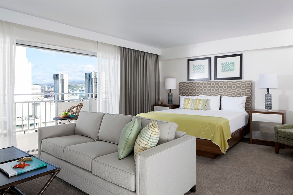 Condo in Honolulu · ★4.67 · Studio · 2 beds · 1 shared bath - Photo 2
