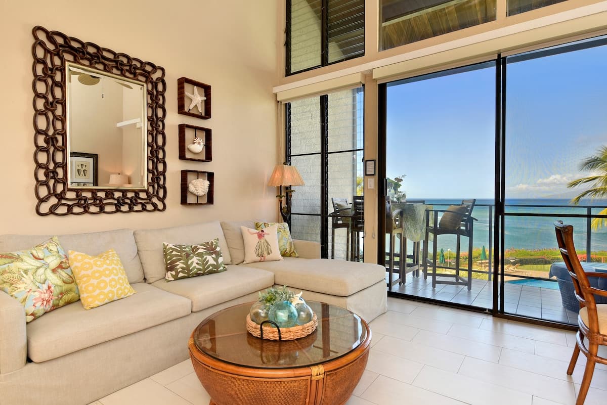Condo in Lahaina · ★4.87 · 2 bedrooms · 3 beds · 2 baths - Photo 3