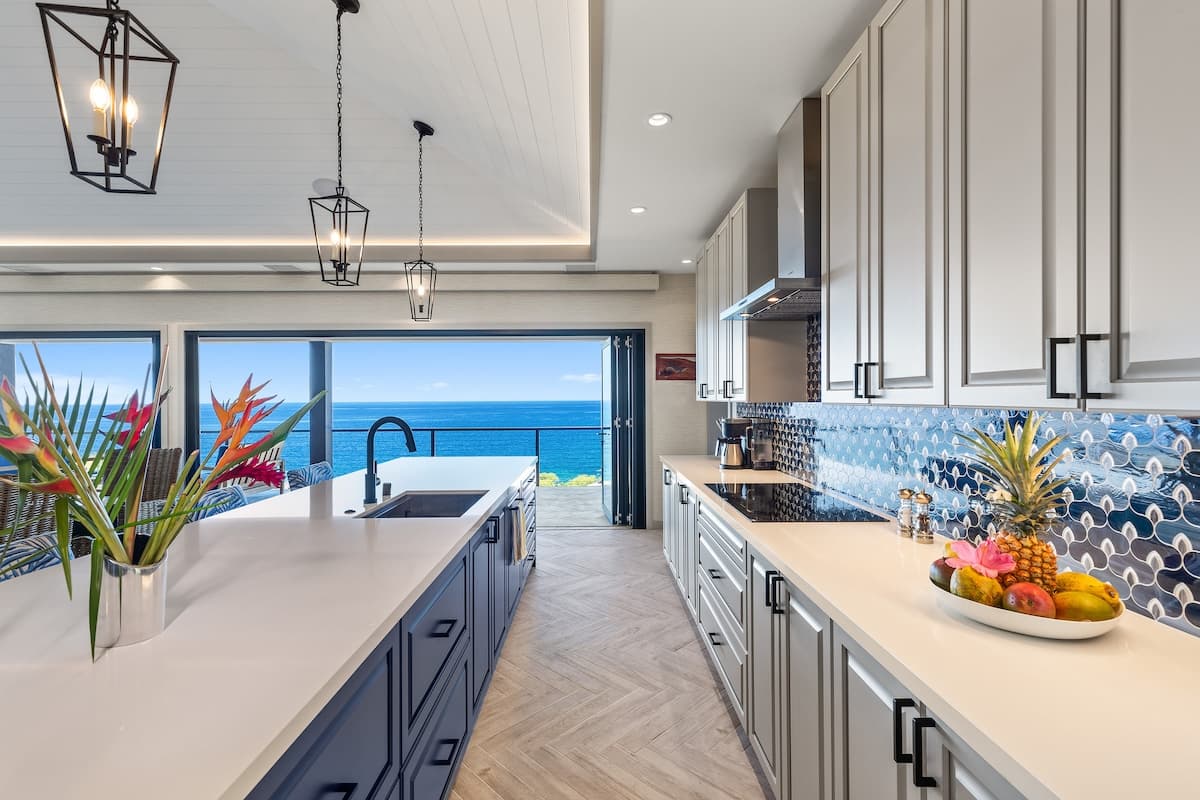 Home in Waimea · ★4.4 · 4 bedrooms · 4 beds · 4.5 baths - Photo 2