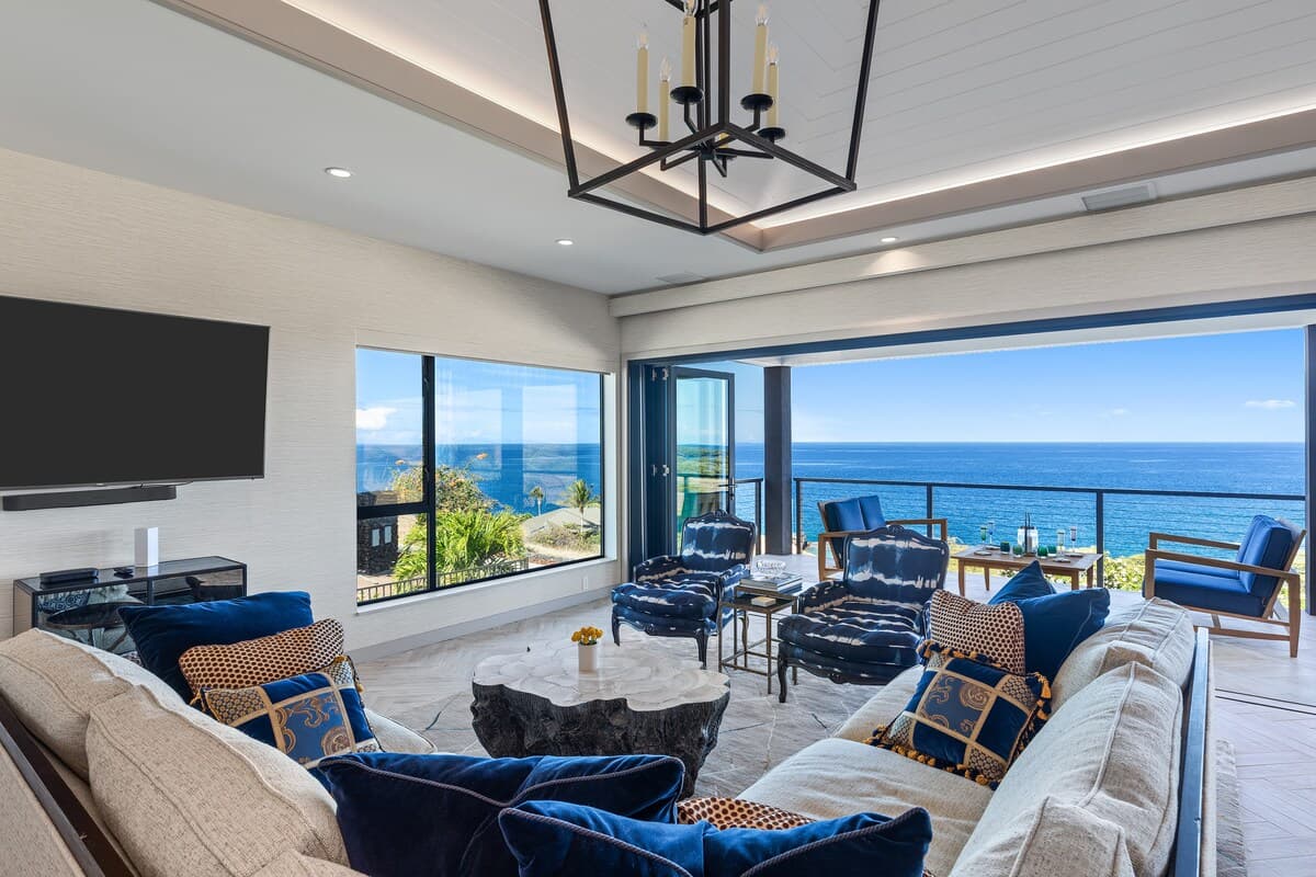 Home in Waimea · ★4.4 · 4 bedrooms · 4 beds · 4.5 baths - Photo 5