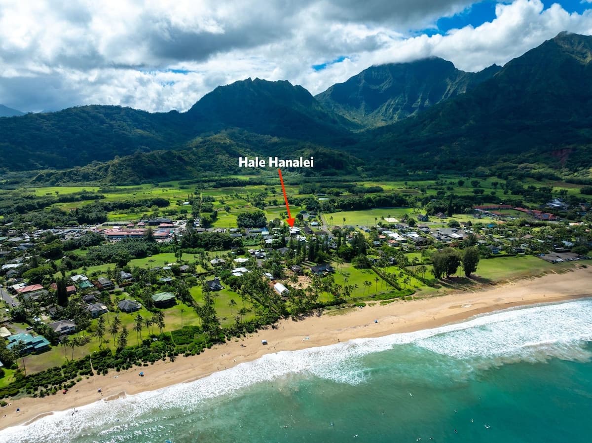Home in Hanalei · ★4.83 · 5 bedrooms · 6 beds · 4.5 baths - Photo 5