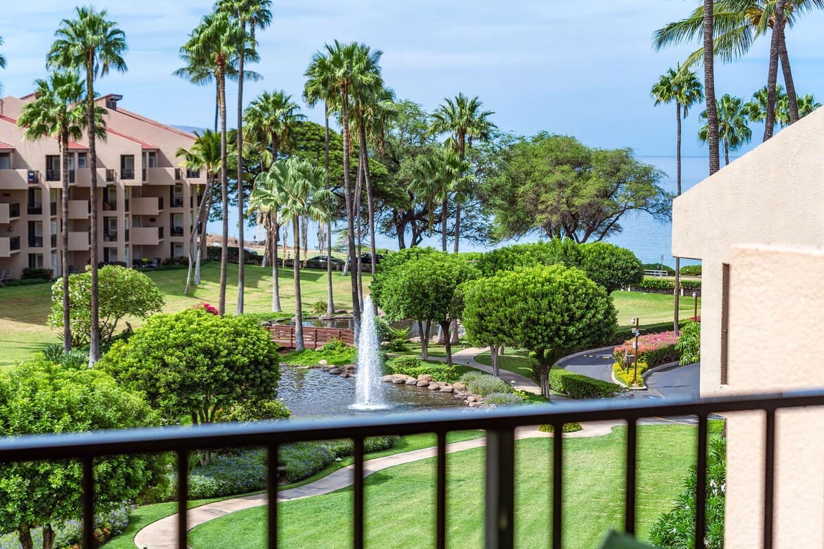 Condo in Kihei · ★4.89 · 2 bedrooms · 3 beds · 2 baths - Photo 1