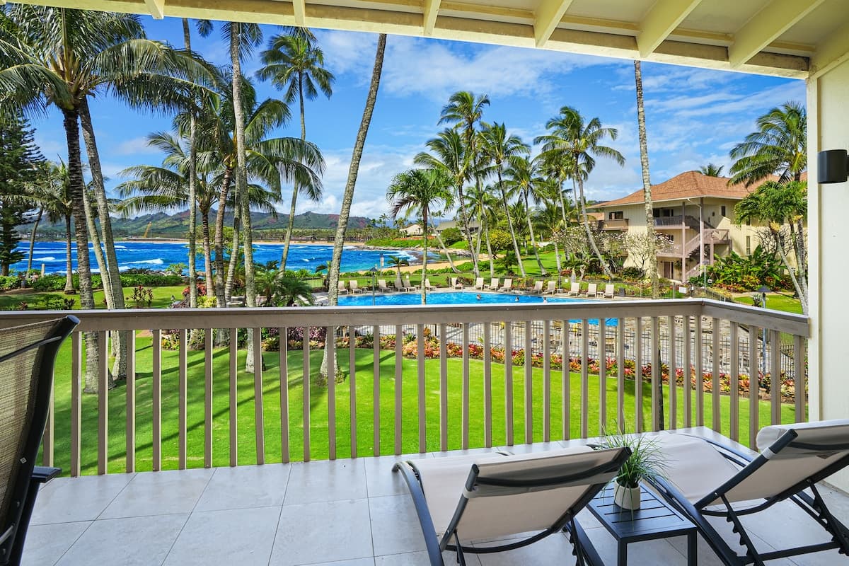 Condo in Kapaa · ★4.88 · 1 bedroom · 2 beds · 1 bath - Photo 2