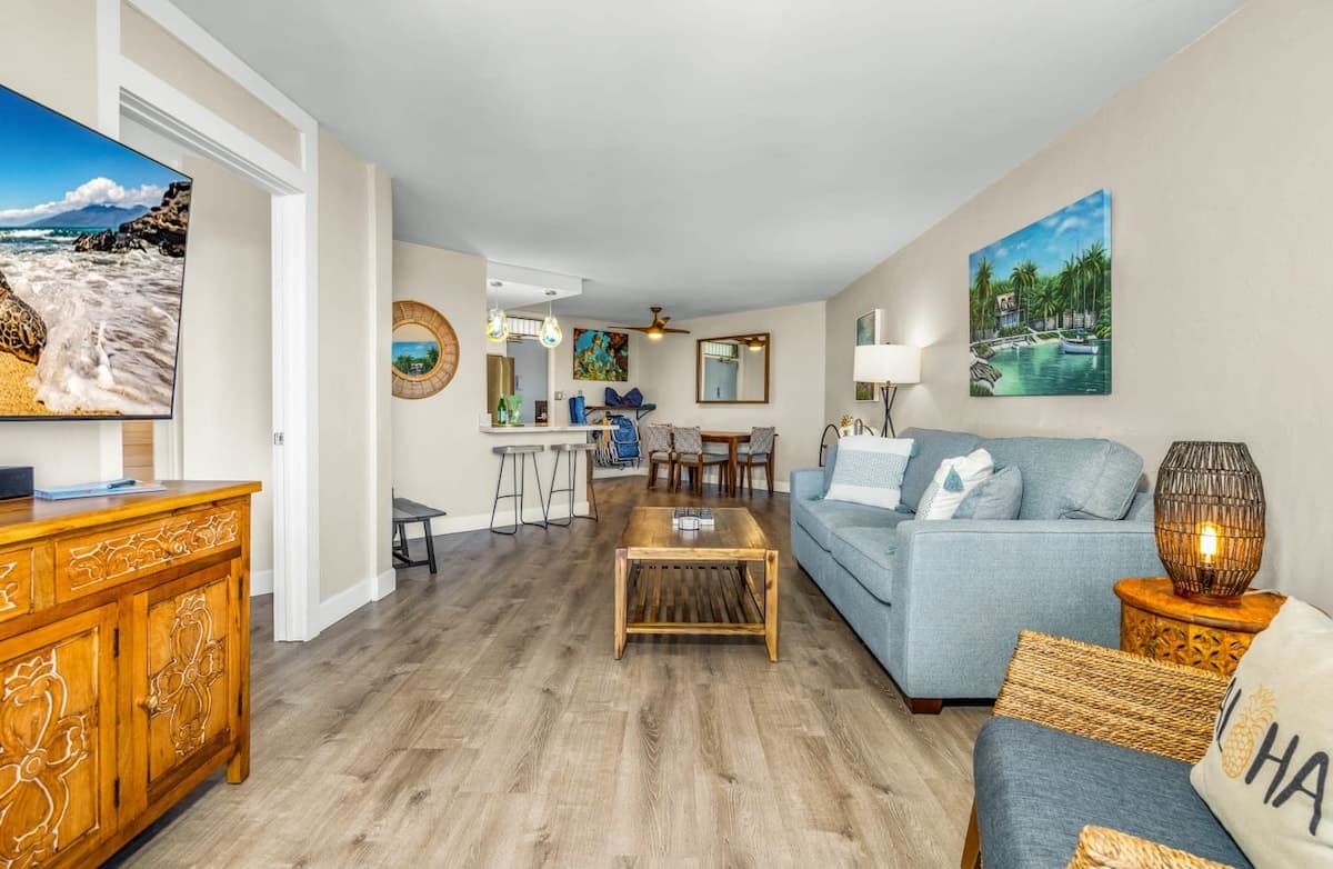 Condo in Kihei · ★4.94 · 1 bedroom · 2 beds · 1 private bath - Photo 4