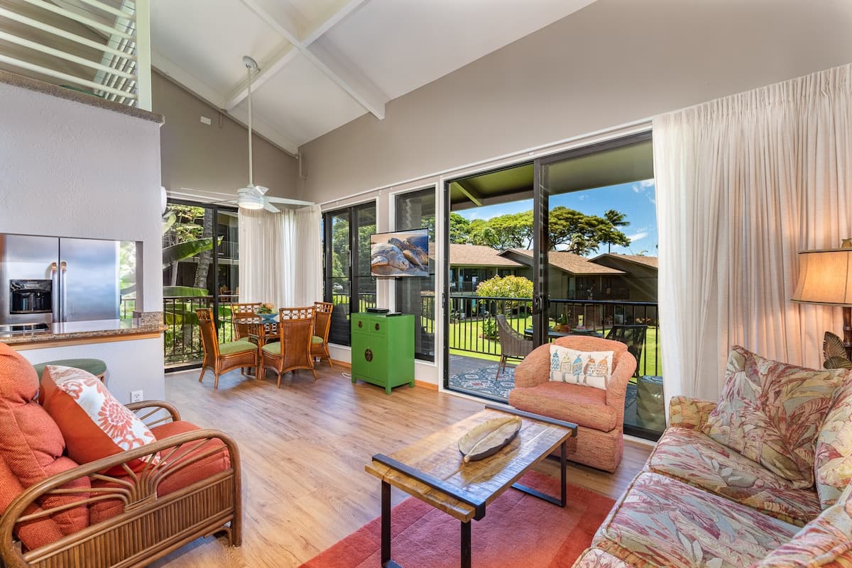 Condo in Lahaina · ★4.79 · 3 bedrooms · 4 beds · 3 baths - Photo 3