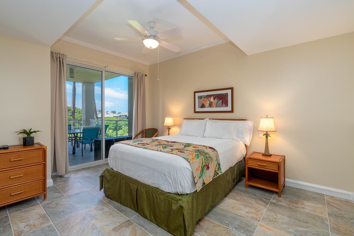 Condo in Waikoloa Village · ★4.85 · 2 bedrooms · 4 beds · 2.5 baths - Photo 3