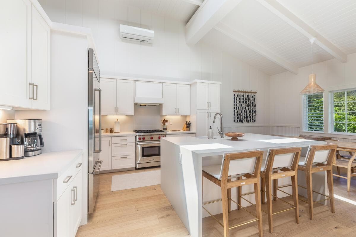 Home in Wainiha · ★5.0 · 3 bedrooms · 3 beds · 2.5 baths - Photo 2