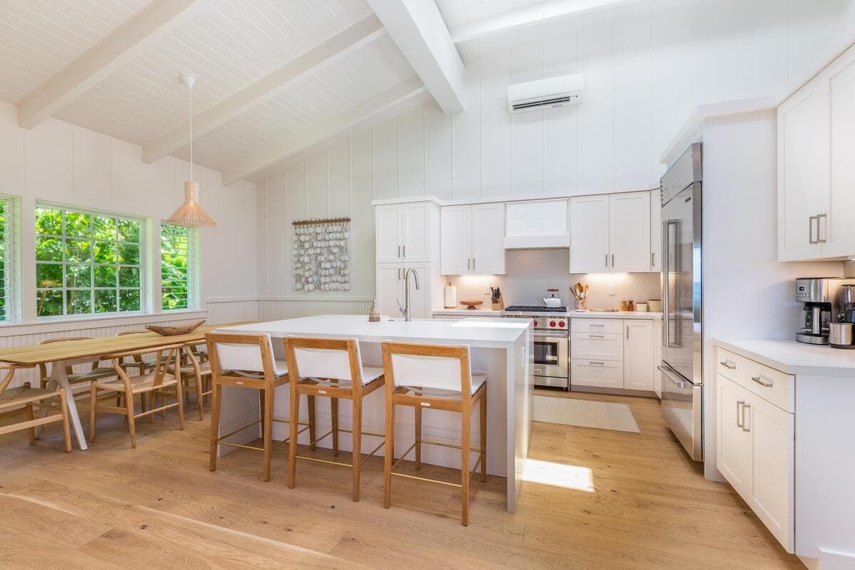 Home in Wainiha · ★5.0 · 3 bedrooms · 3 beds · 2.5 baths - Photo 3