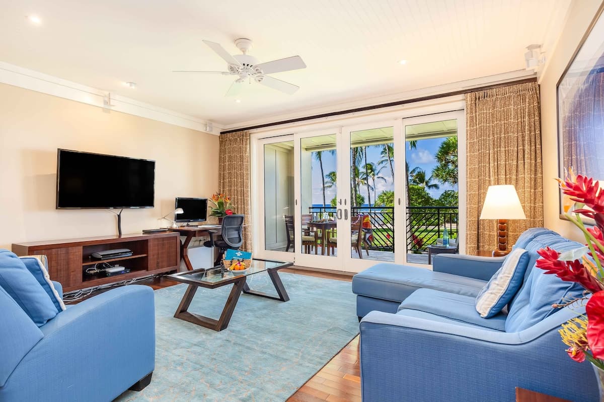 Condo in Kahuku · ★4.88 · 3 bedrooms · 3 beds · 2 shared baths - Photo 3
