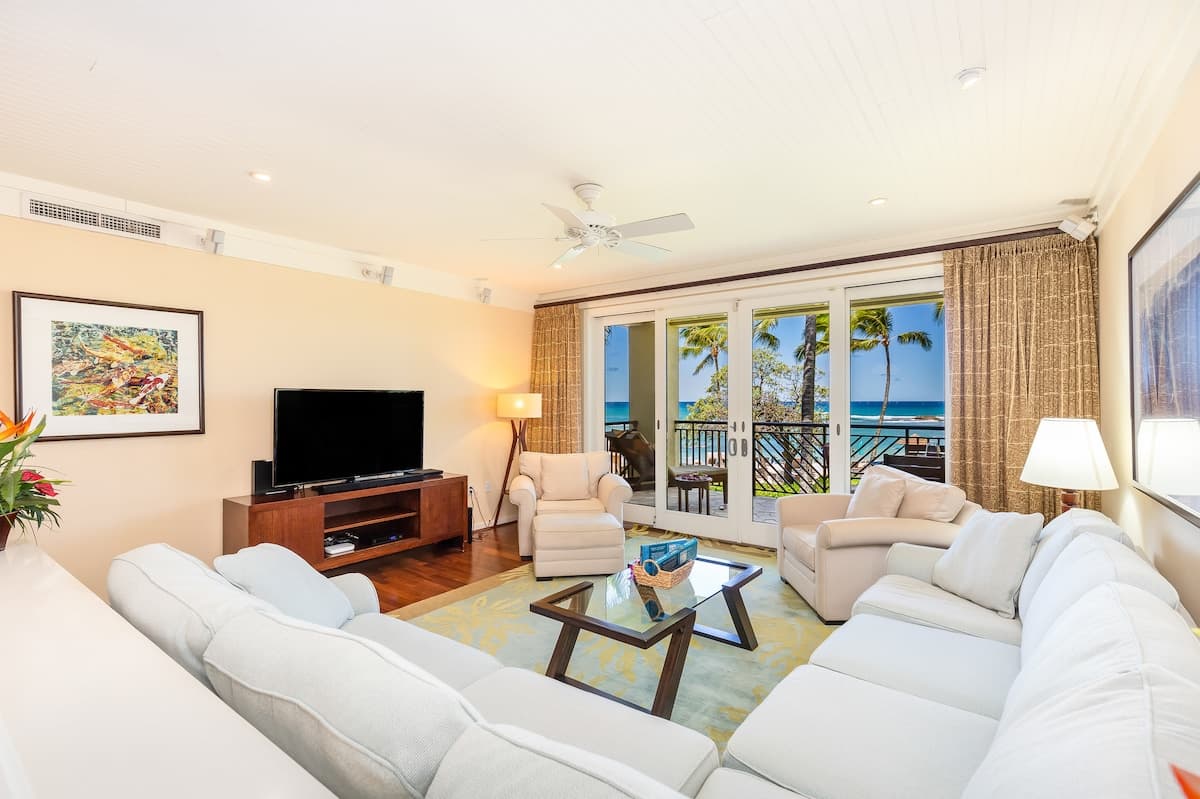 Condo in Kahuku · ★4.89 · 4 bedrooms · 5 beds · 3 shared baths - Photo 3