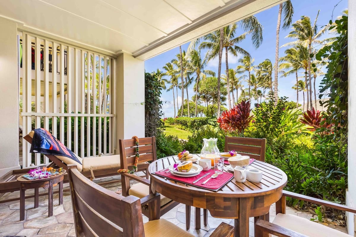 Condo in Kahuku · ★4.96 · 3 bedrooms · 3 beds · 2 shared baths - Photo 1