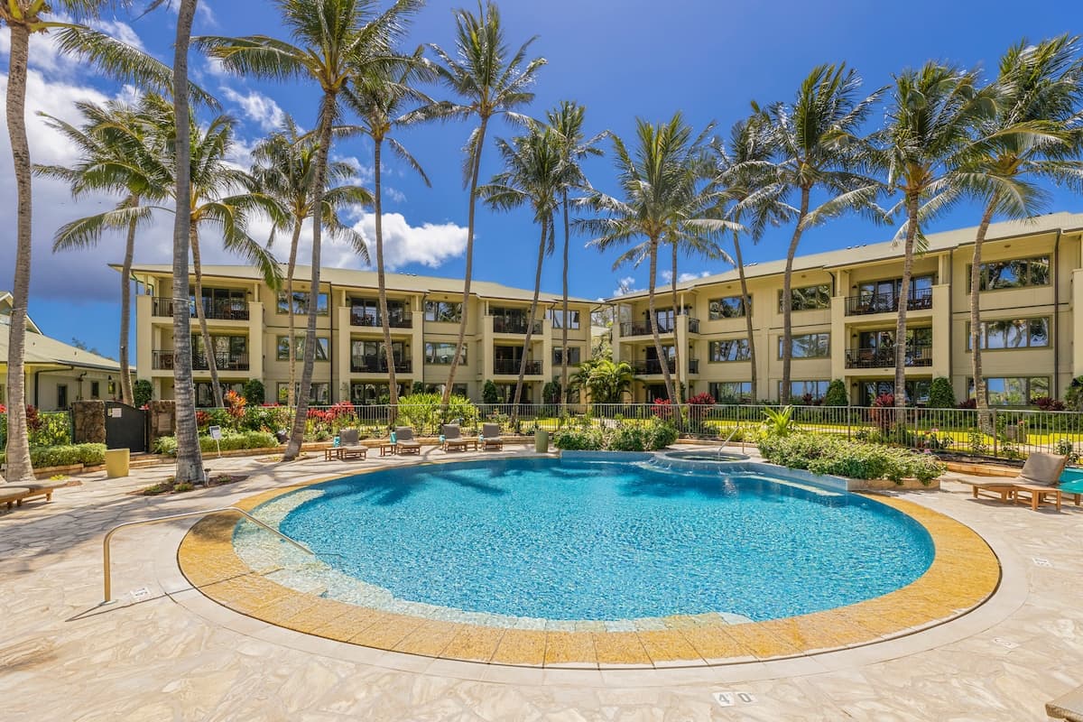 Condo in Kahuku · ★4.96 · 3 bedrooms · 3 beds · 2 shared baths - Photo 2