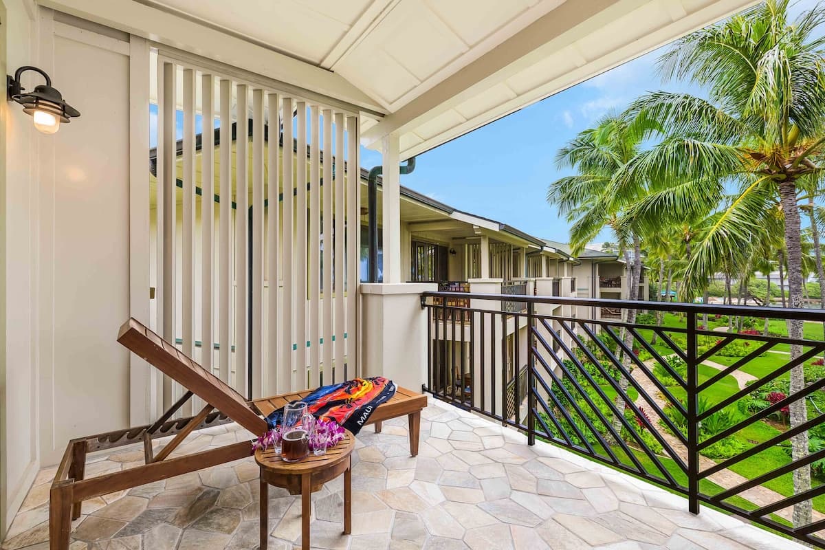 Condo in Kahuku · ★4.94 · 3 bedrooms · 3 beds · 2 shared baths - Photo 2