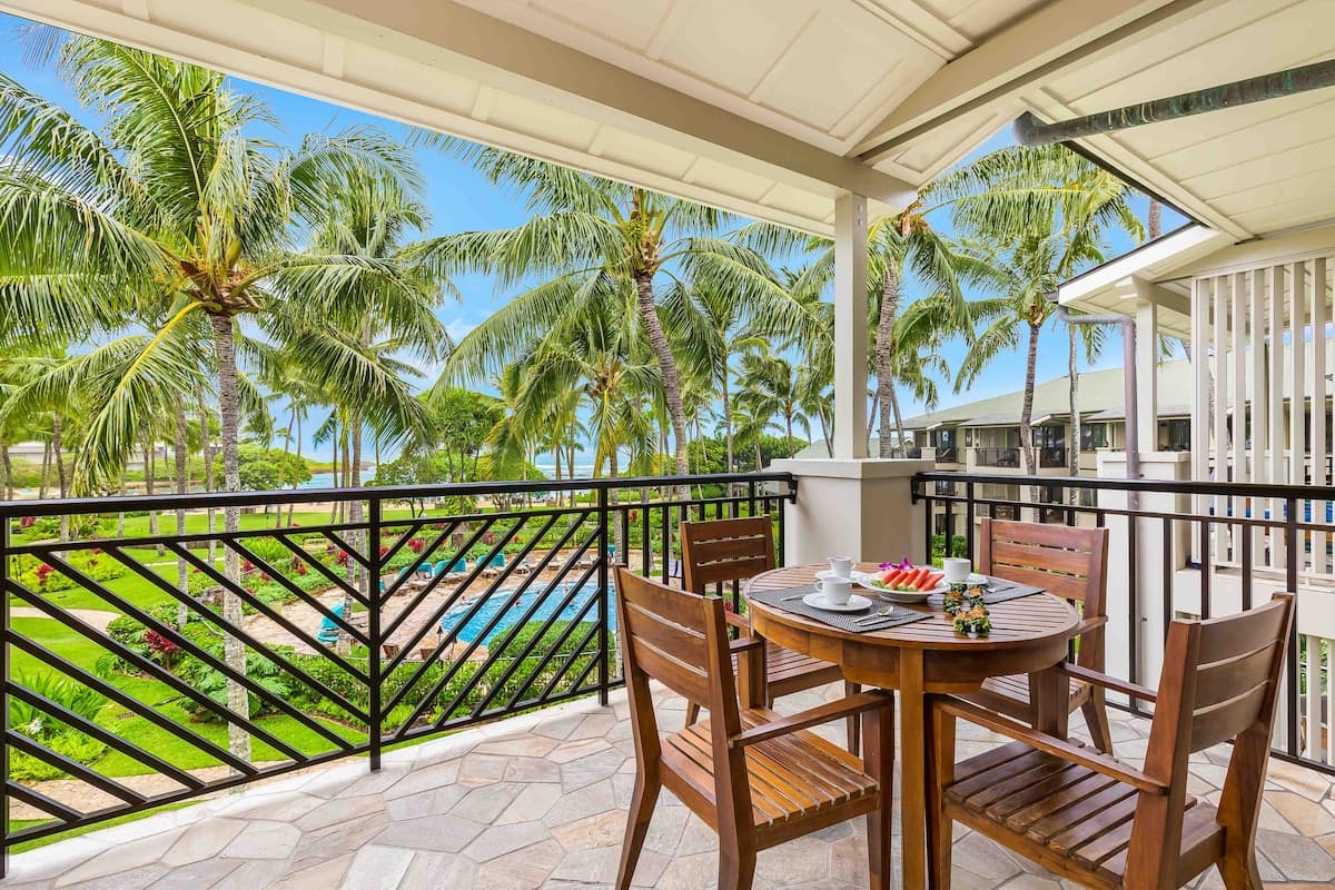 Condo in Kahuku · ★4.94 · 3 bedrooms · 3 beds · 2 shared baths - Photo 1