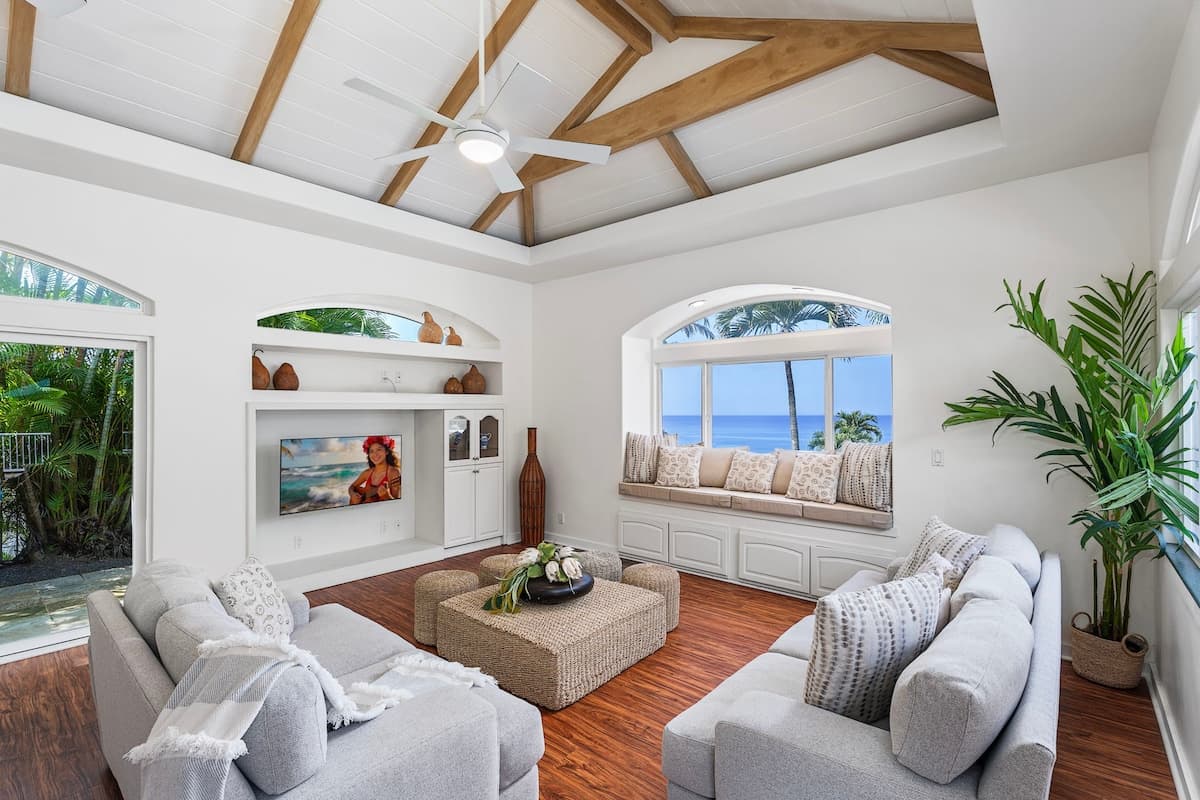 Home in Kailua-Kona · ★4.9 · 5 bedrooms · 10 beds · 3.5 baths - Photo 4