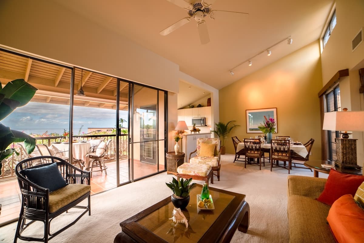 Condo in Kihei · ★5.0 · 1 bedroom · 2 beds · 2 baths - Photo 2