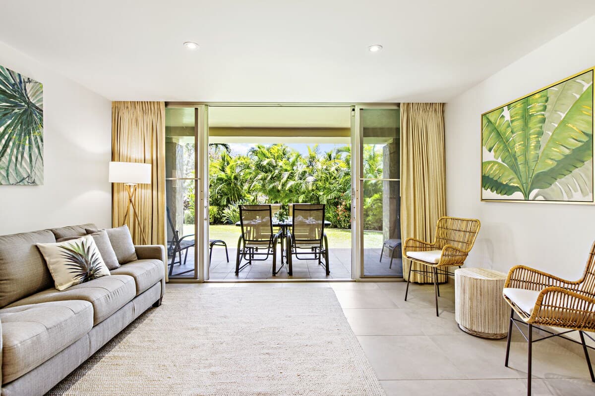 Condo in Lahaina · ★4.76 · 1 bedroom · 2 beds · 1 private bath - Photo 2