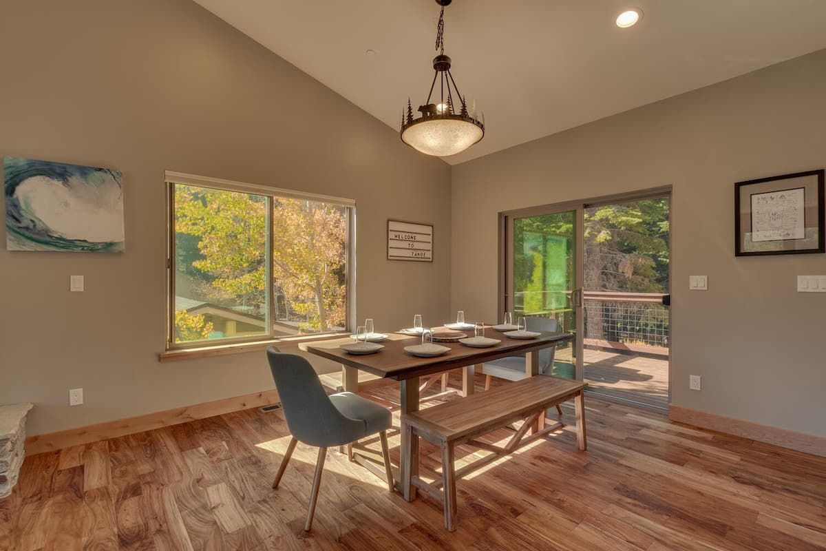 Cozy Tahoe Retreat with Hot Tub & Game Room - Photo 2