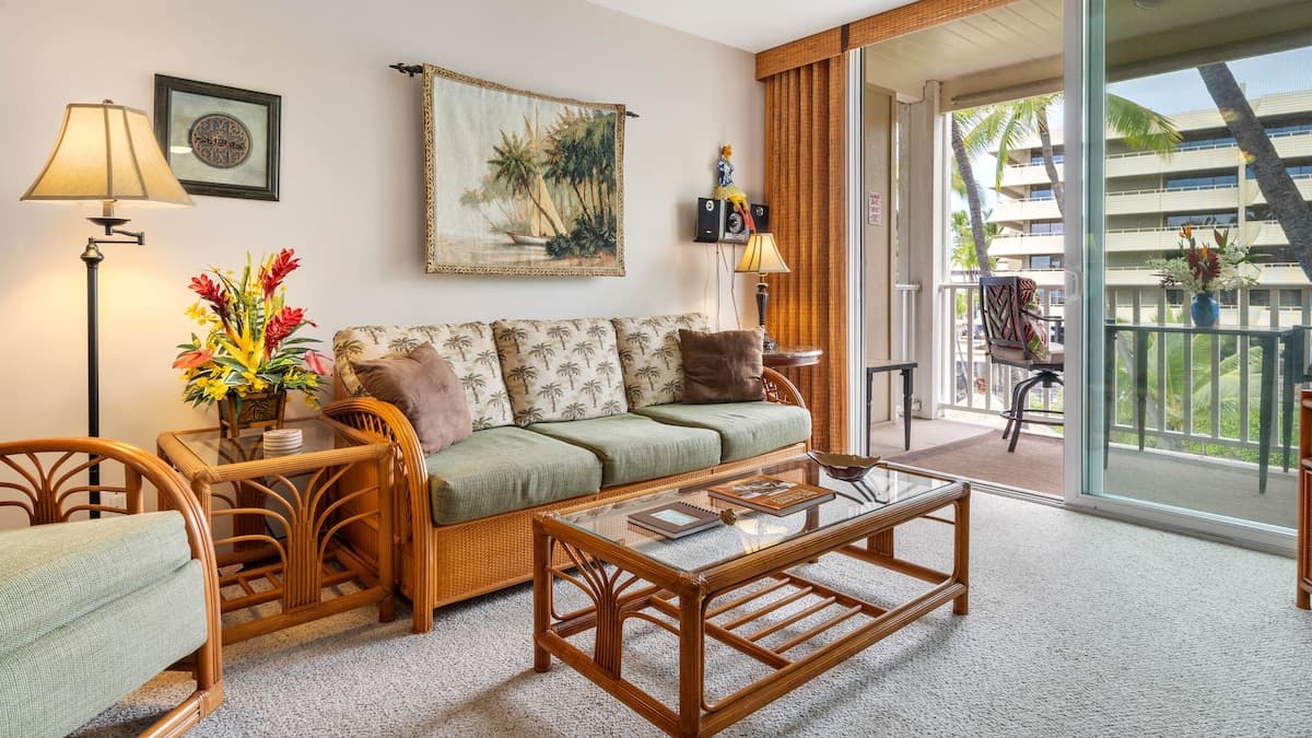 Condo in Kailua-Kona · ★4.57 · 1 bedroom · 2 beds · 1 bath - Photo 5