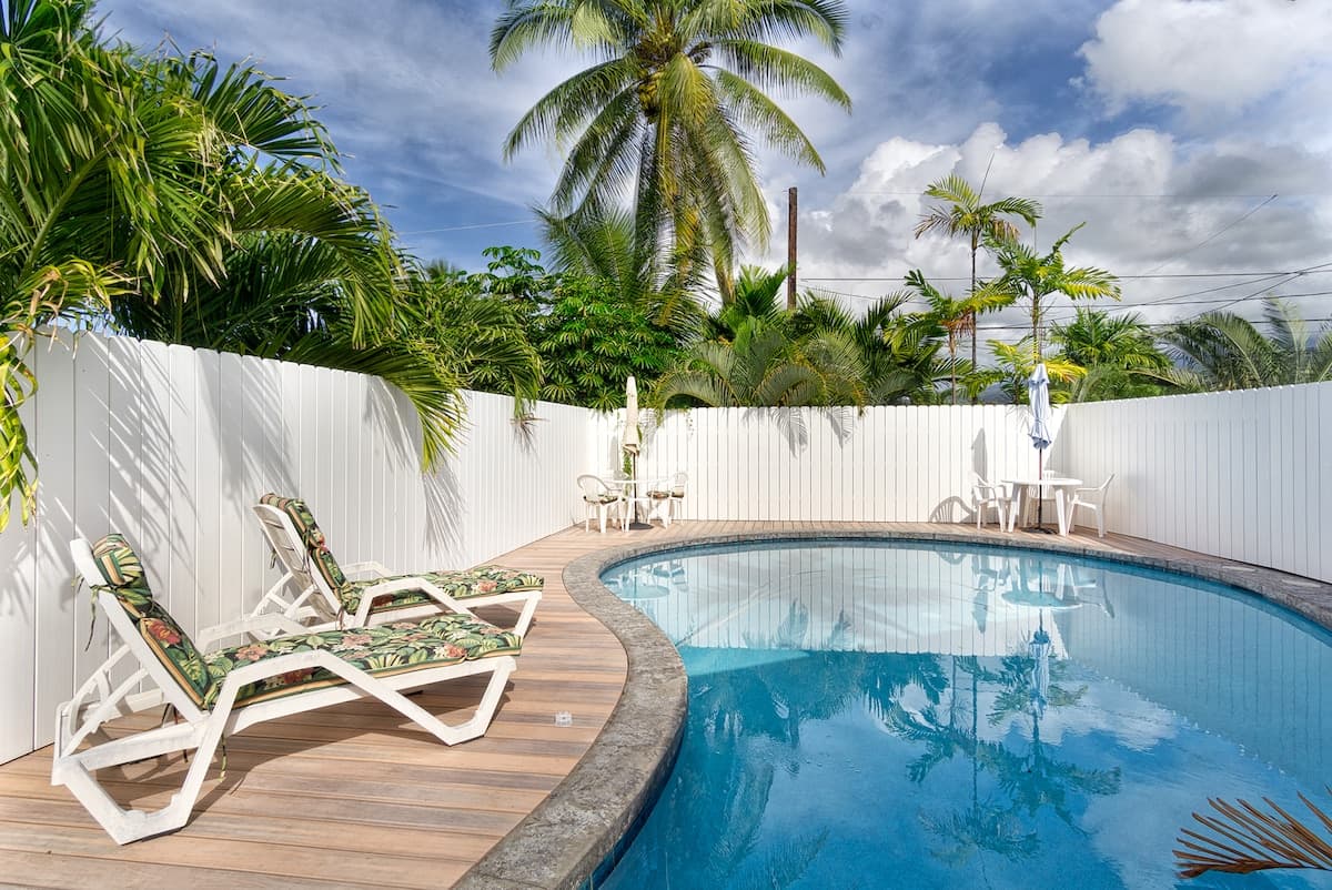 Home in Kailua-Kona · ★4.53 · 2 bedrooms · 2 beds · 2 baths - Photo 1