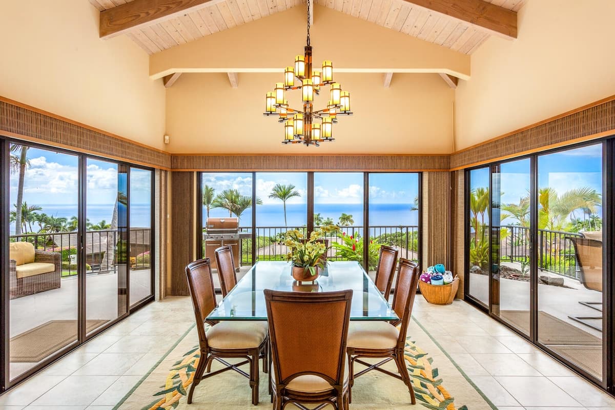 Home in Kailua-Kona · ★4.94 · 3 bedrooms · 3 beds · 3.5 baths - Photo 4
