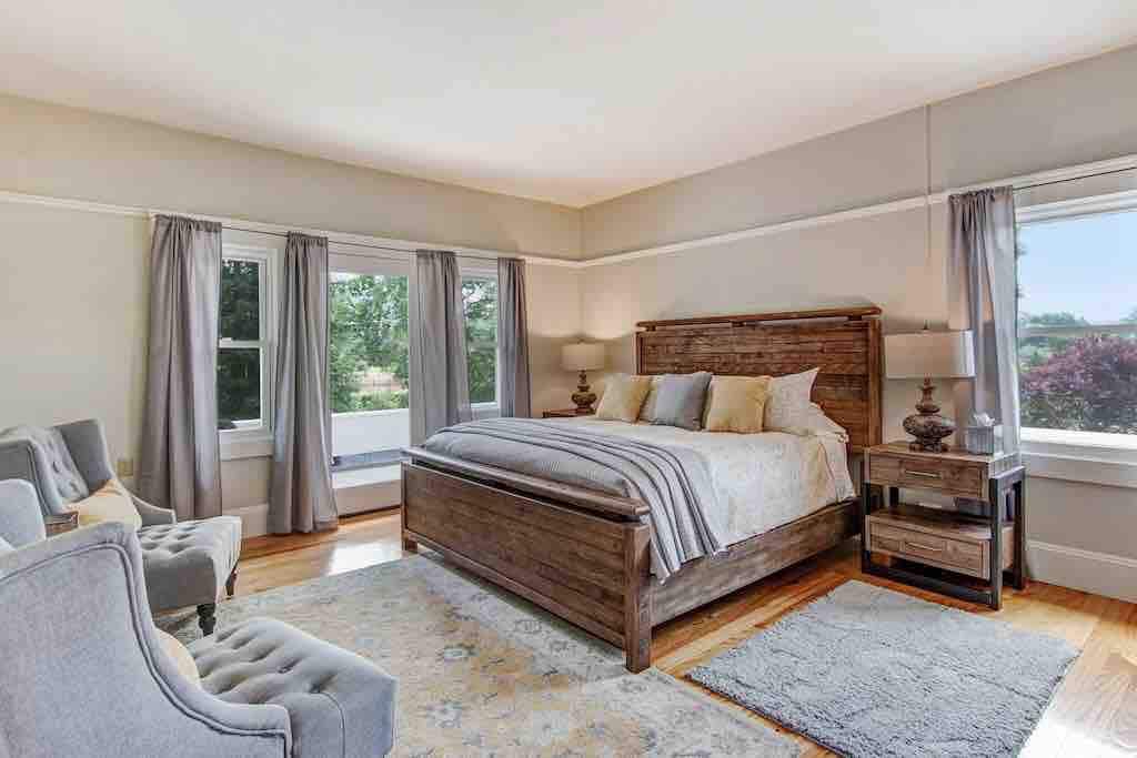 Historic 2-Acre Estate, Pool & Chef Service - Photo 5