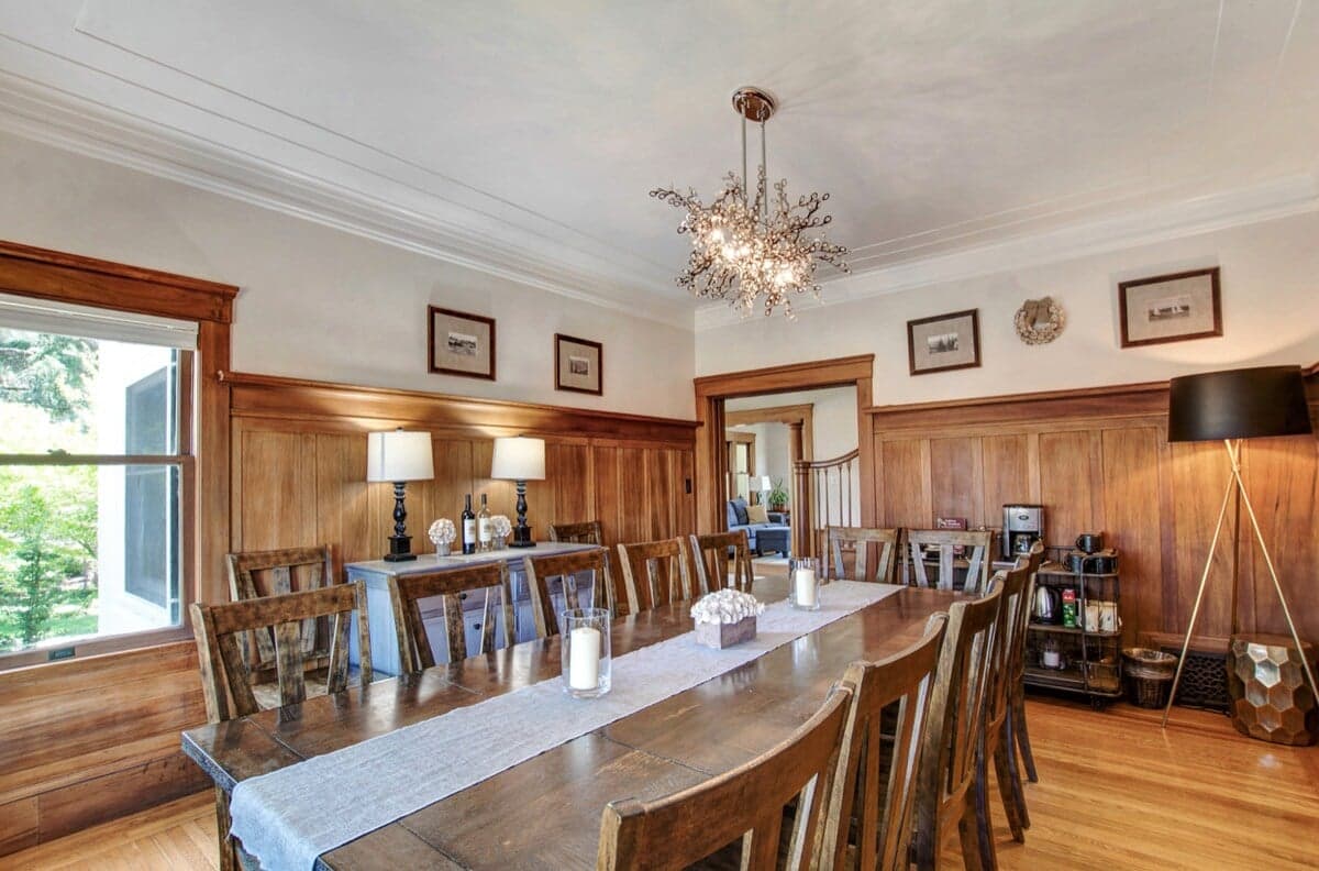 Historic 2-Acre Estate, Pool & Chef Service - Photo 4