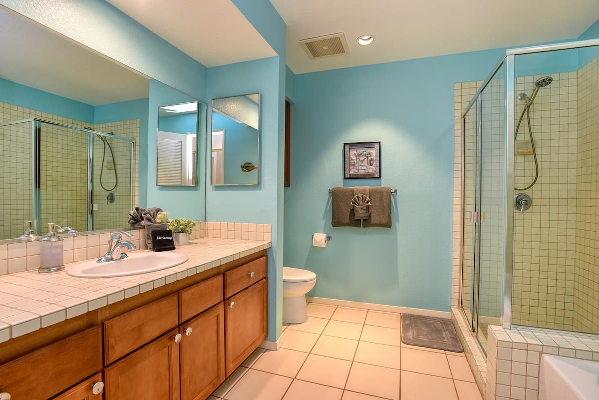 Condo in Kihei · ★4.8 · 2 bedrooms · 3 beds · 2 private baths - Photo 4