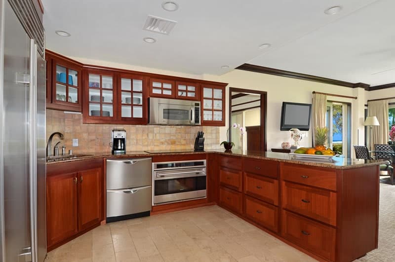 A203 - Steps to the Beach, Pool, Shops & More AC - Photo 4