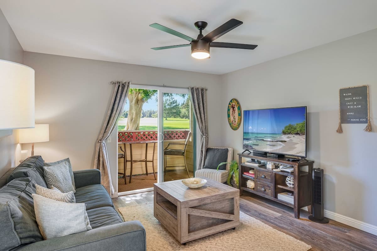 Townhouse in Waikoloa Village · ★4.68 · 2 bedrooms · 4 beds · 2 shared baths - Photo 2