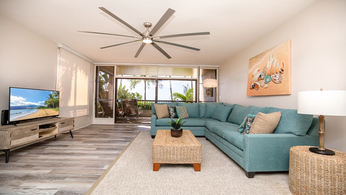 Condo in Lahaina · ★4.65 · 1 bedroom · 2 beds · 1 private bath - Photo 4
