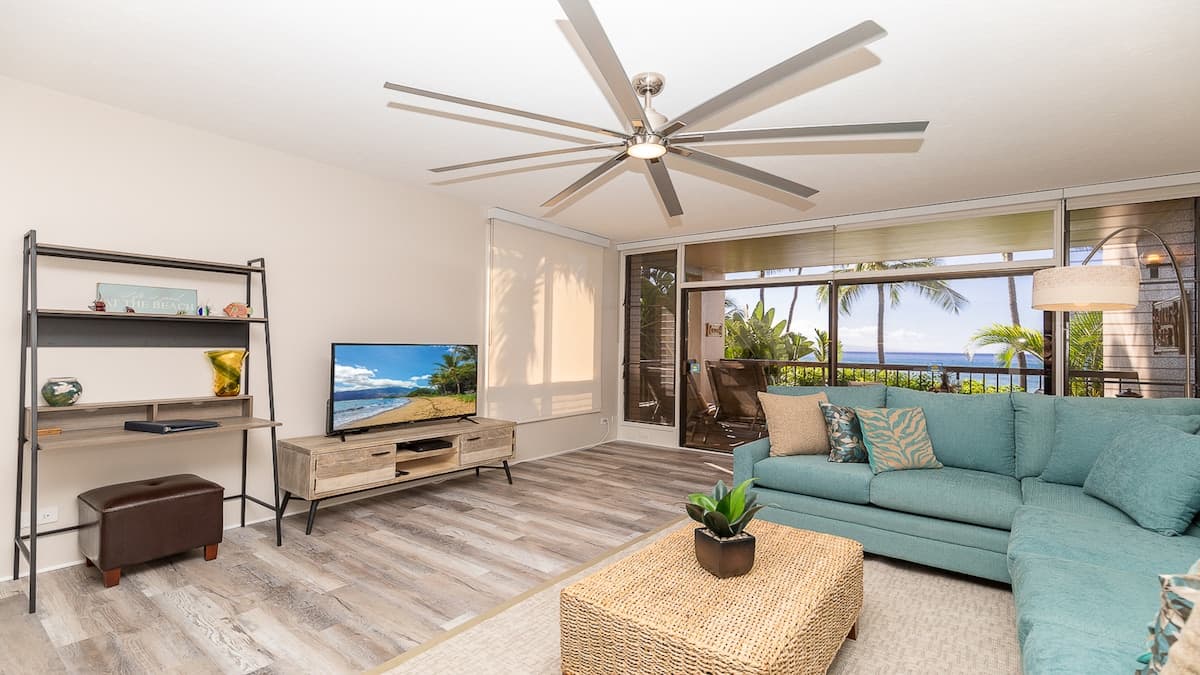 Condo in Lahaina · ★4.65 · 1 bedroom · 2 beds · 1 private bath - Photo 3