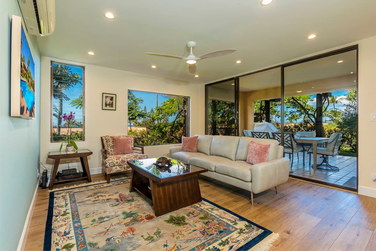 Condo in Kihei · ★4.86 · 2 bedrooms · 2 beds · 2 baths - Photo 4