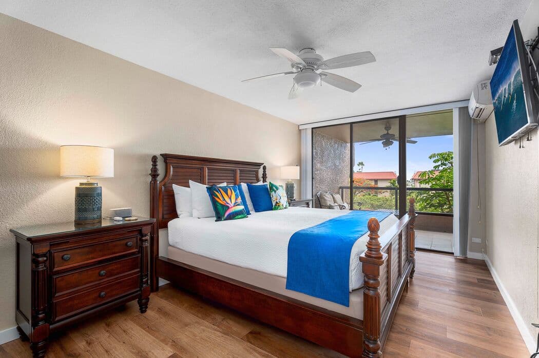 Condo in Kailua-Kona · ★5.0 · 2 bedrooms · 3 beds · 3 baths - Photo 4