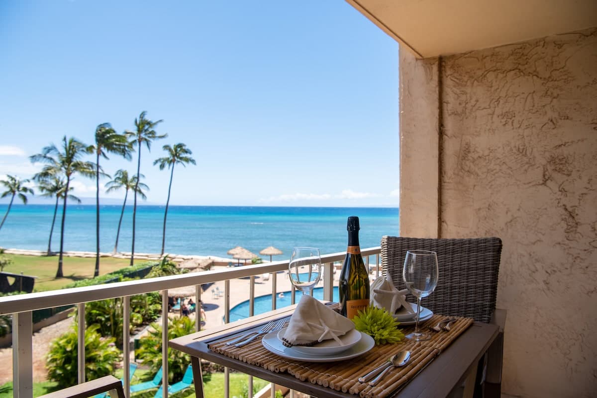 Condo in Lahaina · ★4.69 · 1 bedroom · 1 bed · 1 bath - Photo 1