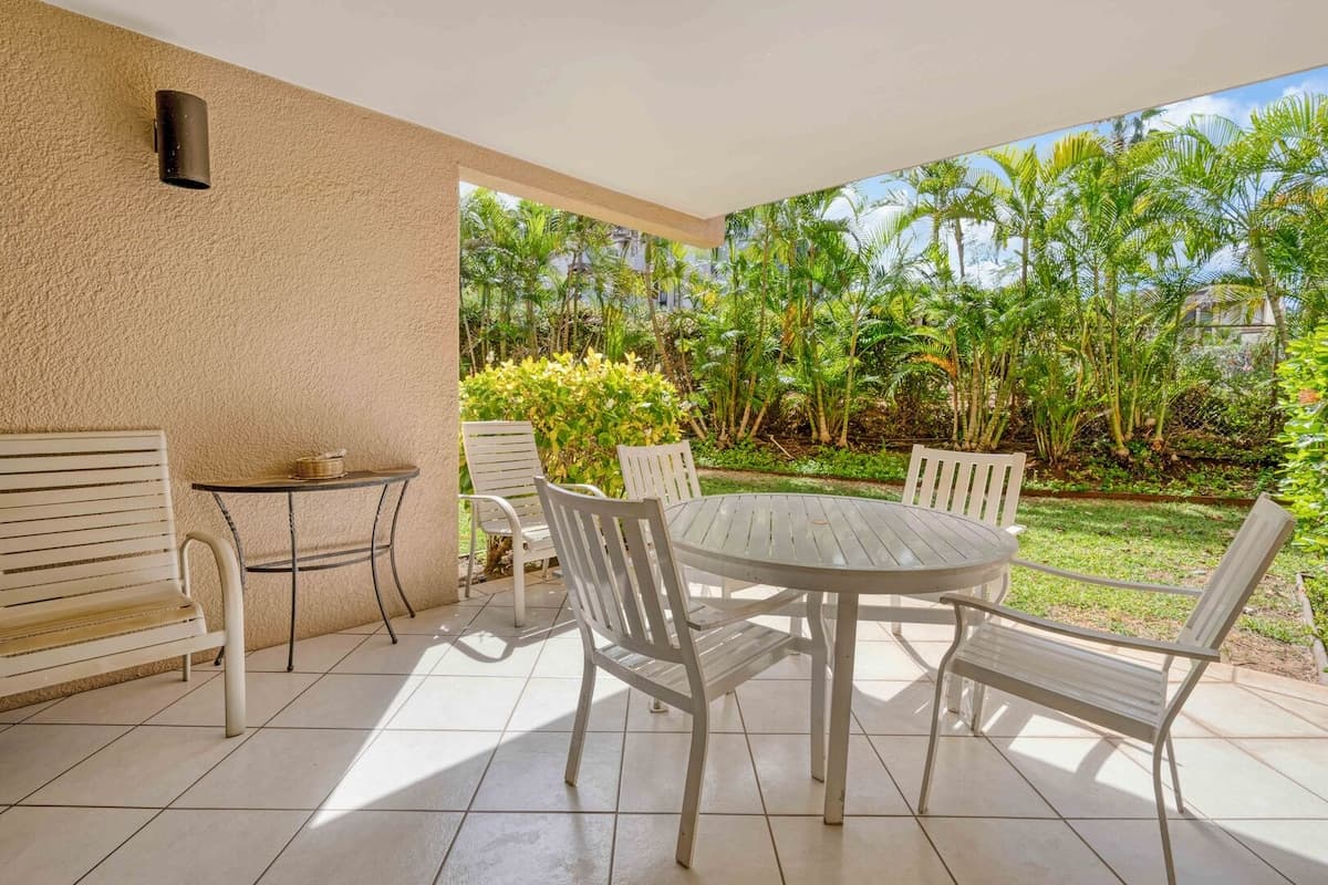 Condo in Kihei · ★4.5 · 1 bedroom · 2 beds · 2 baths - Photo 1