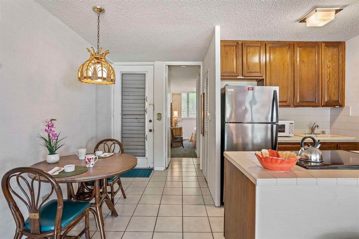 Condo in Lahaina · ★4.78 · 1 bedroom · 1 bed · 1 private bath - Photo 5