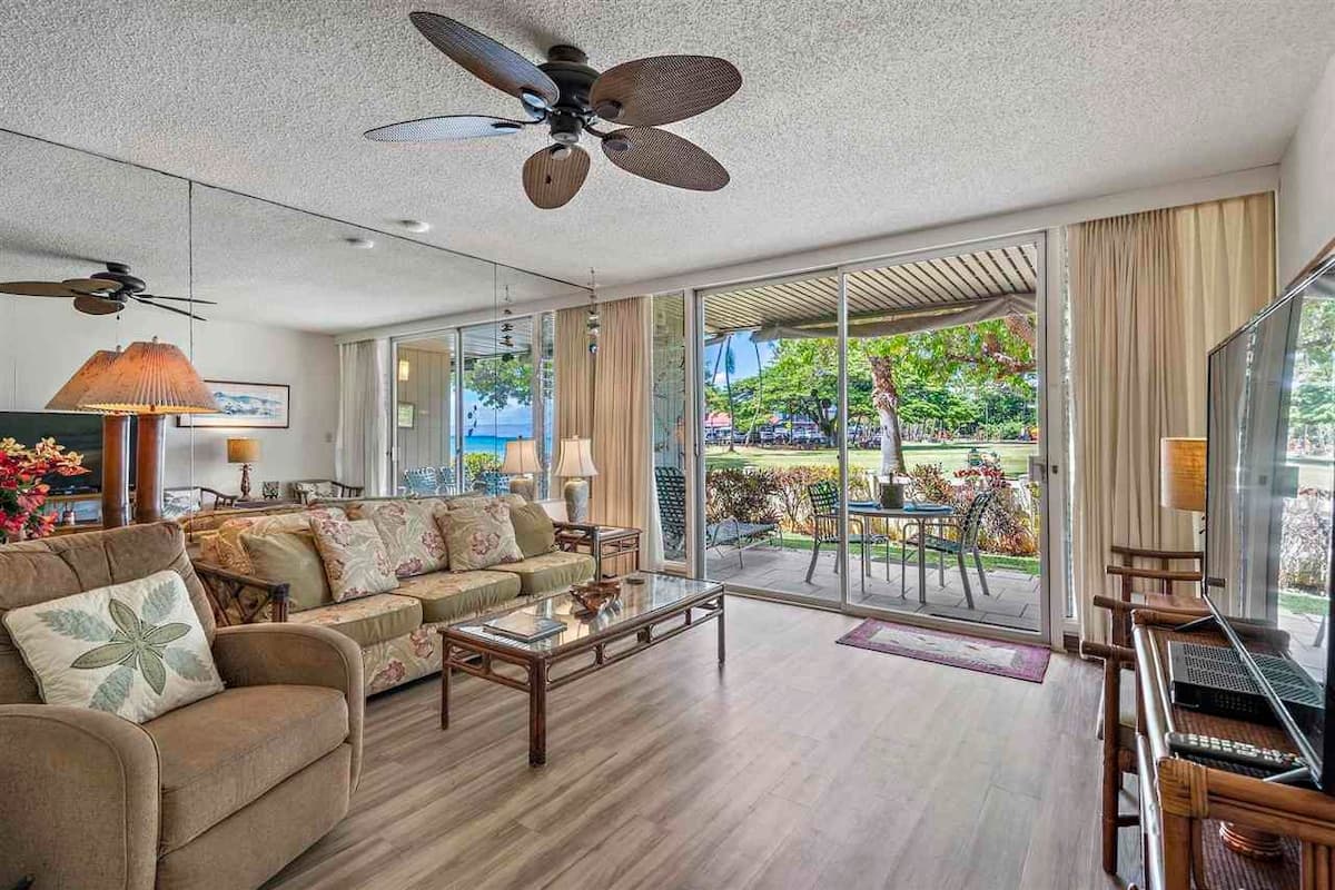 Condo in Lahaina · ★4.78 · 1 bedroom · 1 bed · 1 private bath - Photo 2