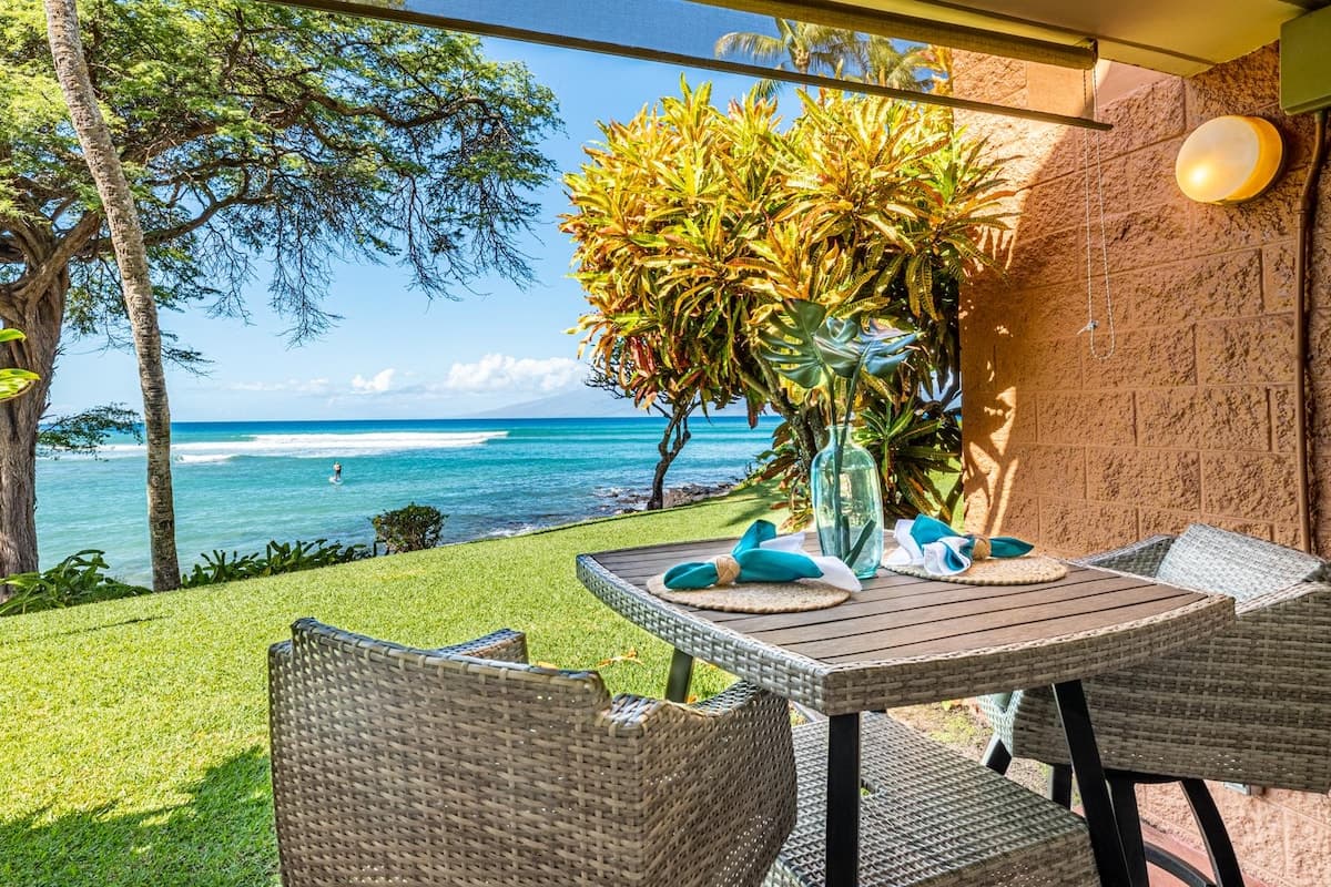 Condo in Lahaina · ★4.8 · 1 bedroom · 1 bed · 1 bath - Photo 2