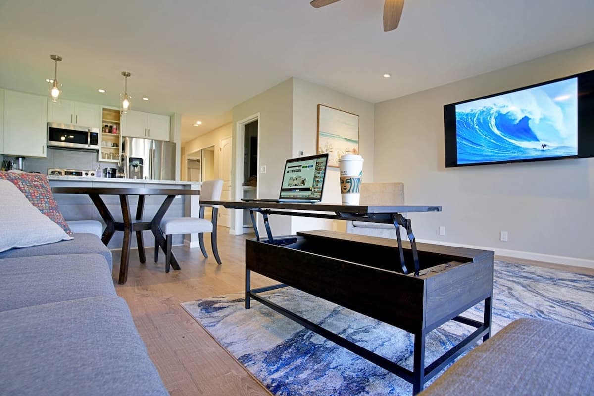 Condo in Kihei · ★4.92 · 1 bedroom · 2 beds · 2 private baths - Photo 2