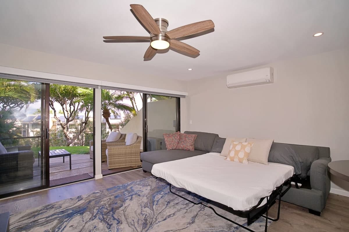 Condo in Kihei · ★4.92 · 1 bedroom · 2 beds · 2 private baths - Photo 5