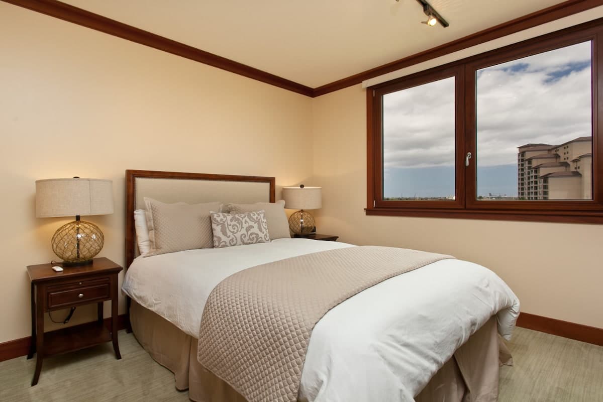 Condo in Kapolei · ★4.67 · 3 bedrooms · 4 beds · 3 private baths - Photo 4