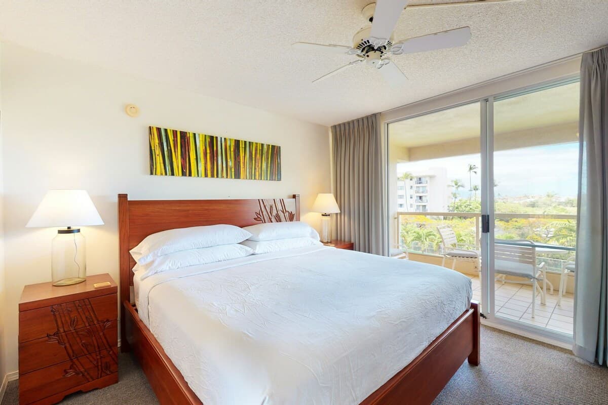 Condo in Kihei · ★4.77 · 1 bedroom · 2 beds · 1 shared bath - Photo 5